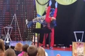 Prospect Elementary School students enjoying magic show